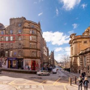 Bank St Royal mile Edinburgh